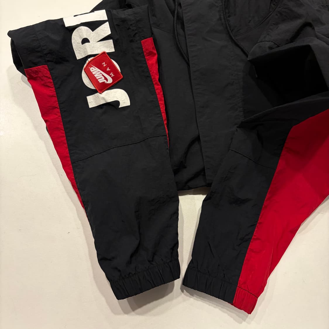 [XL] 조던 점프맨 풀오버 반집업 바람막이 블랙/레드 D719 상품이미지7