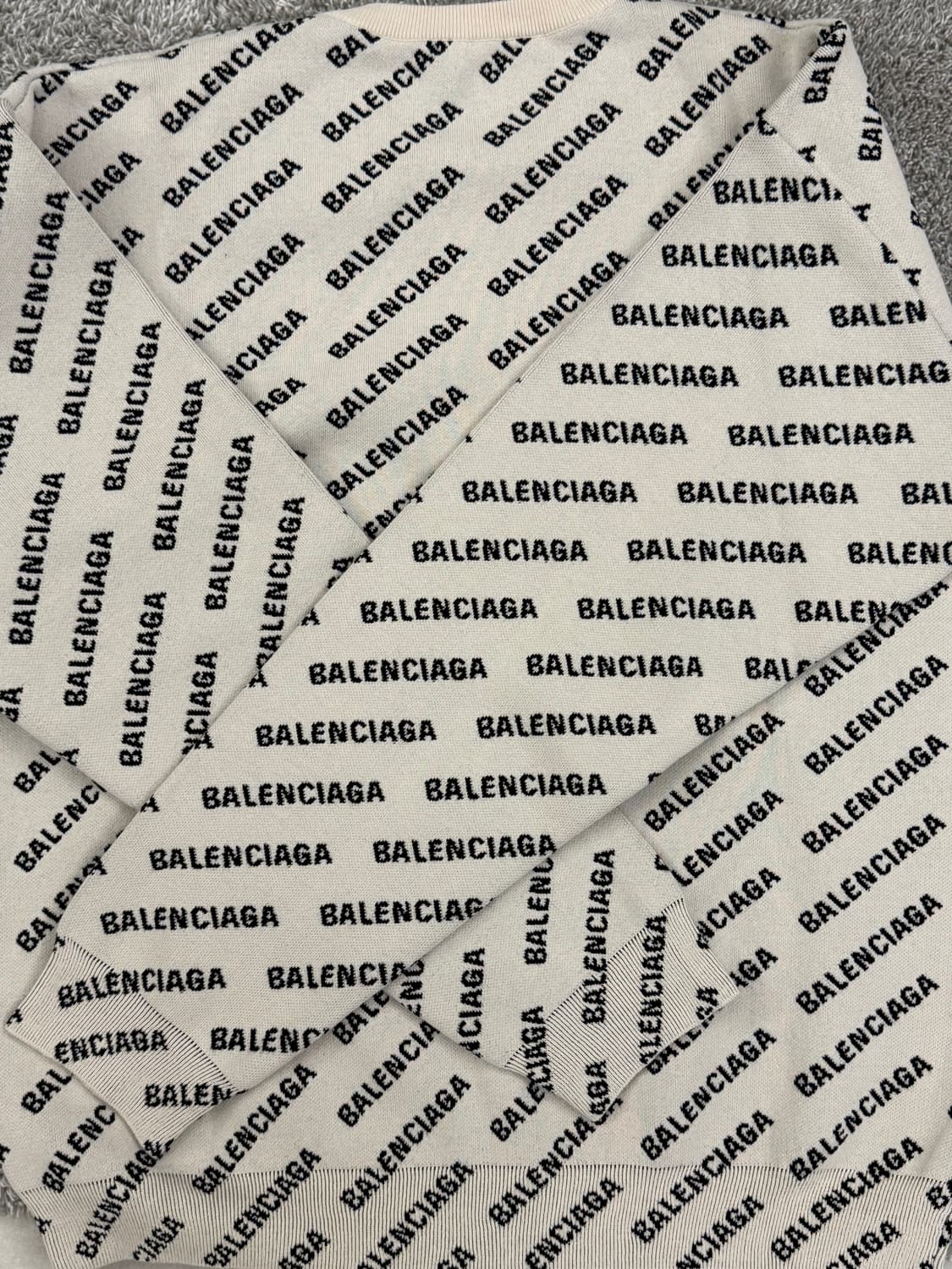 발렌시아가 로고 니트 상품이미지4