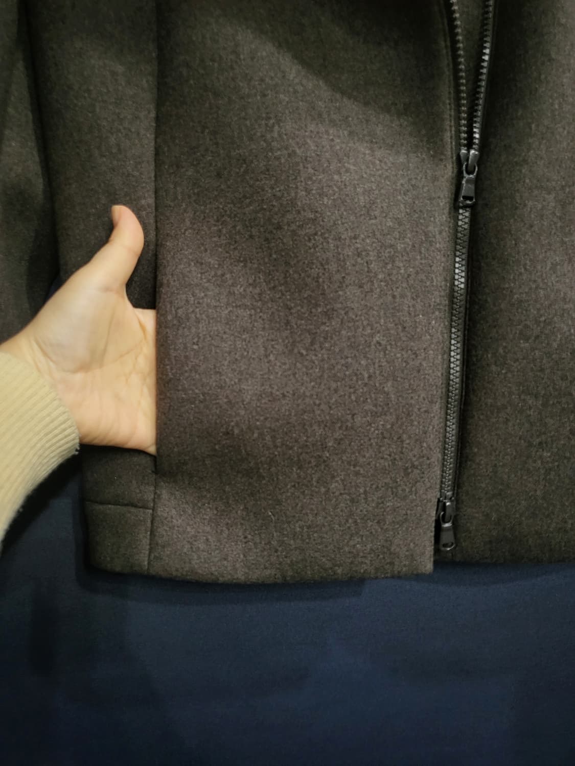 브루넬로 쿠치넬리 사선집업 울 혼방자켓 상품이미지4