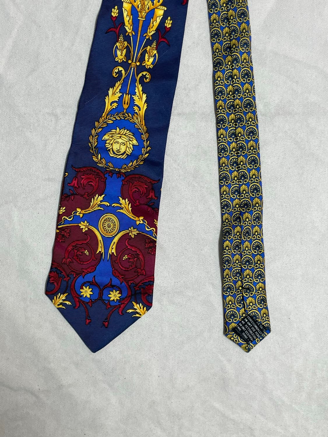 베르사체 넥타이  상품이미지2