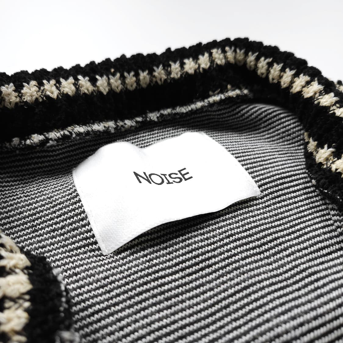 노이즈 스트라이프 카라넥 박시핏 니트 가디건 (L) 상품이미지4