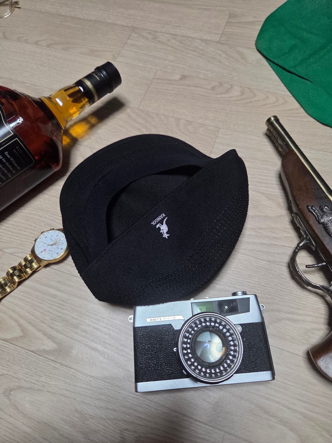 (1회 착용)KANGOL 캉골 헌팅캡 베레모 매쉬 트로픽 504 상품이미지4