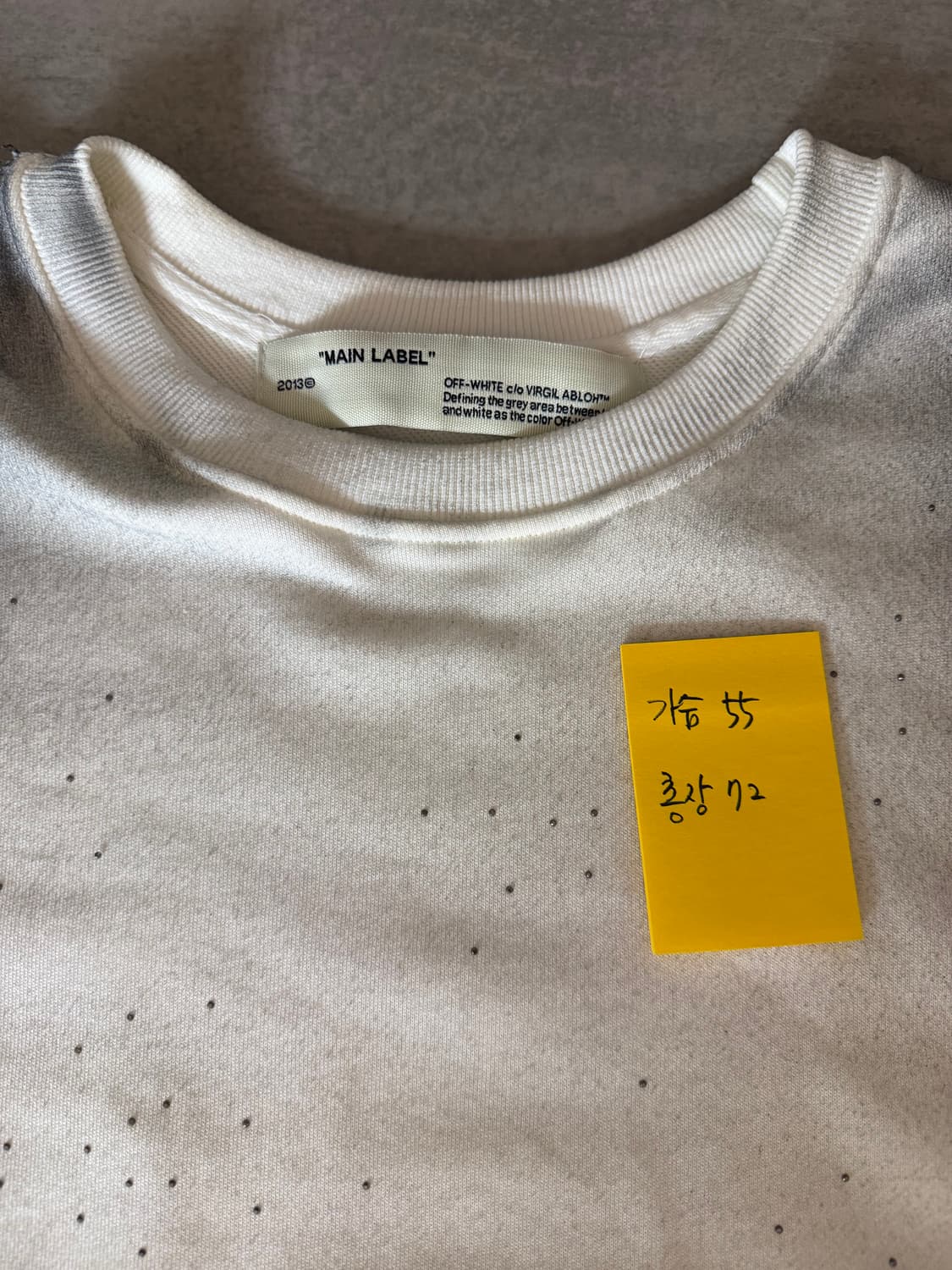 오프화이트 스프레이 에로우  맨투맨 상품이미지6