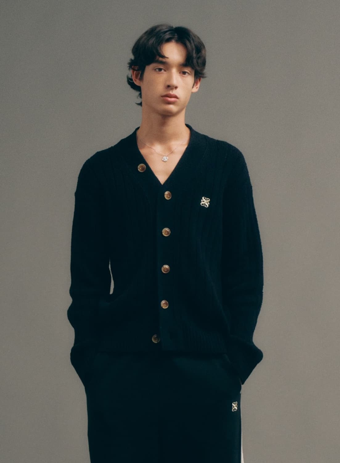 [L] 세터 파로 오버사이즈 부클 가디건 상품이미지3