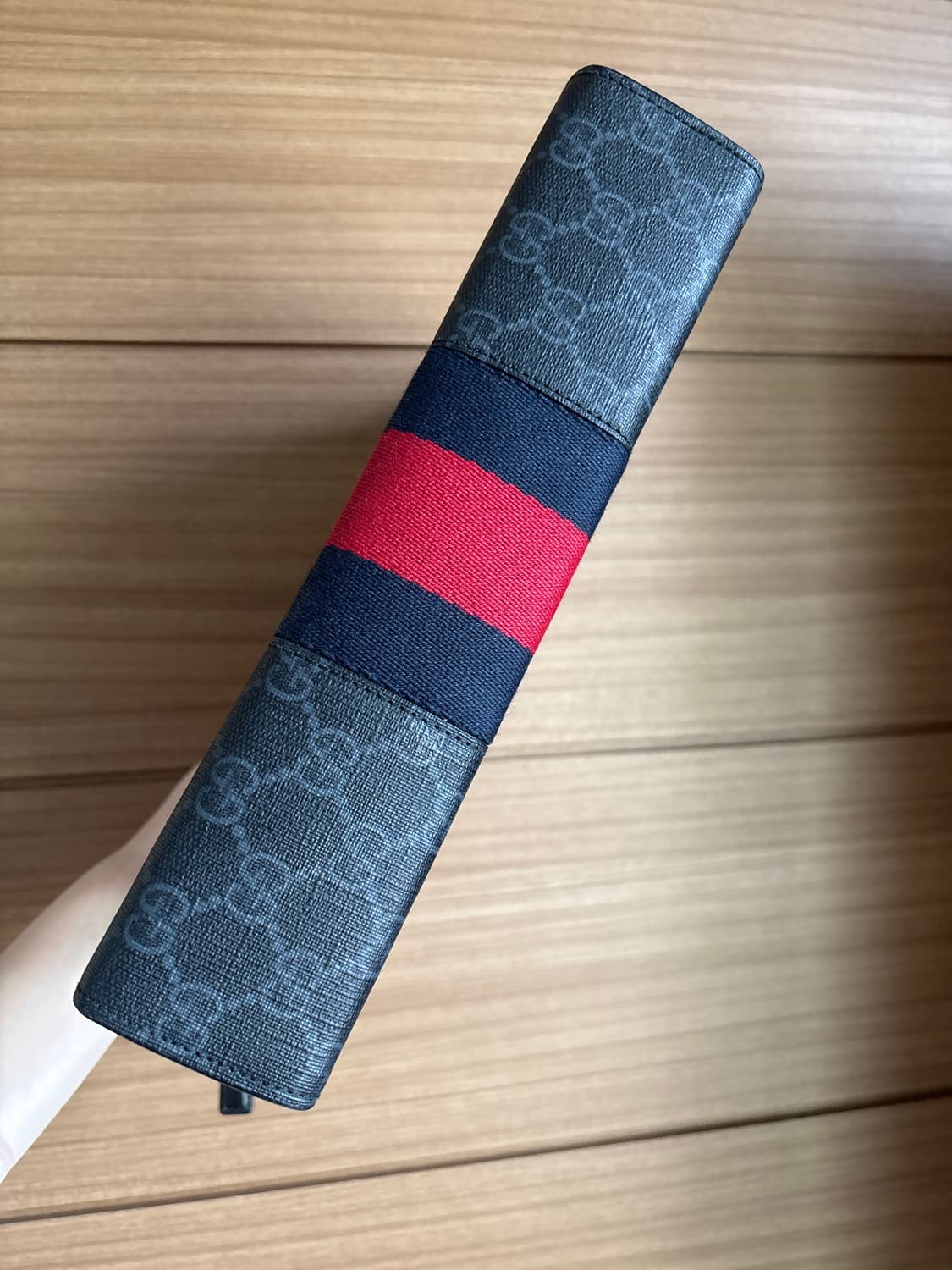 구찌 GG 수프림 클러치백 상품이미지4