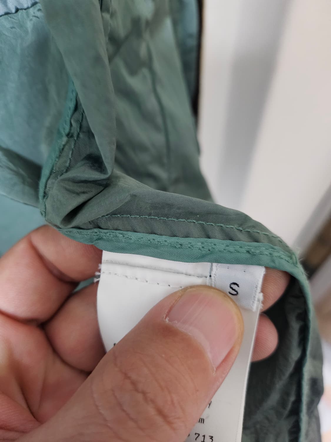 스톤아일랜드 24ss 나일론 메탈 후드 바람막이s(95-98) 상품이미지9