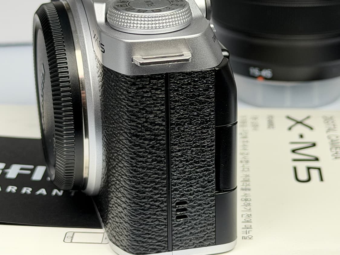 후지필름 X-M5, XC 15-45mm F3.5-5.6 OIS PZ 렌즈 상품이미지2