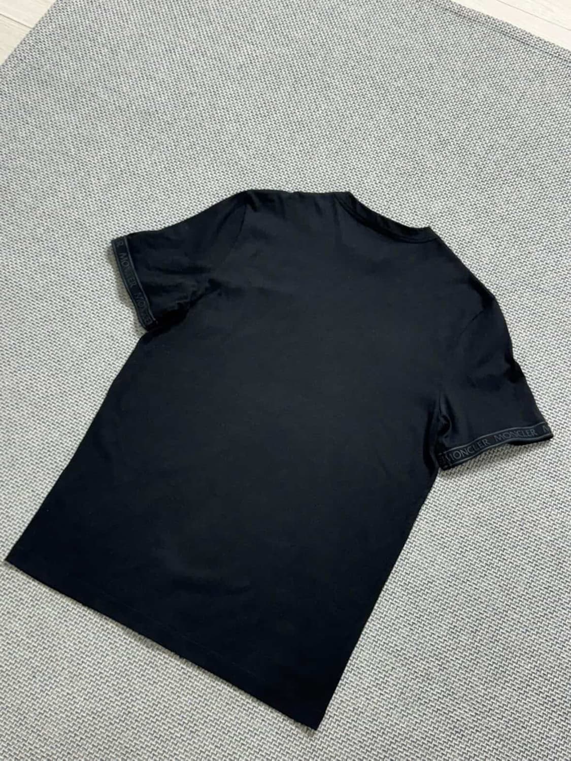 몽클레어 반팔 티셔츠 상품이미지2