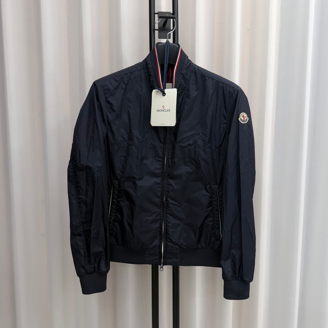 [2] 몽클레어 알버트 바람막이 자켓 상품이미지1