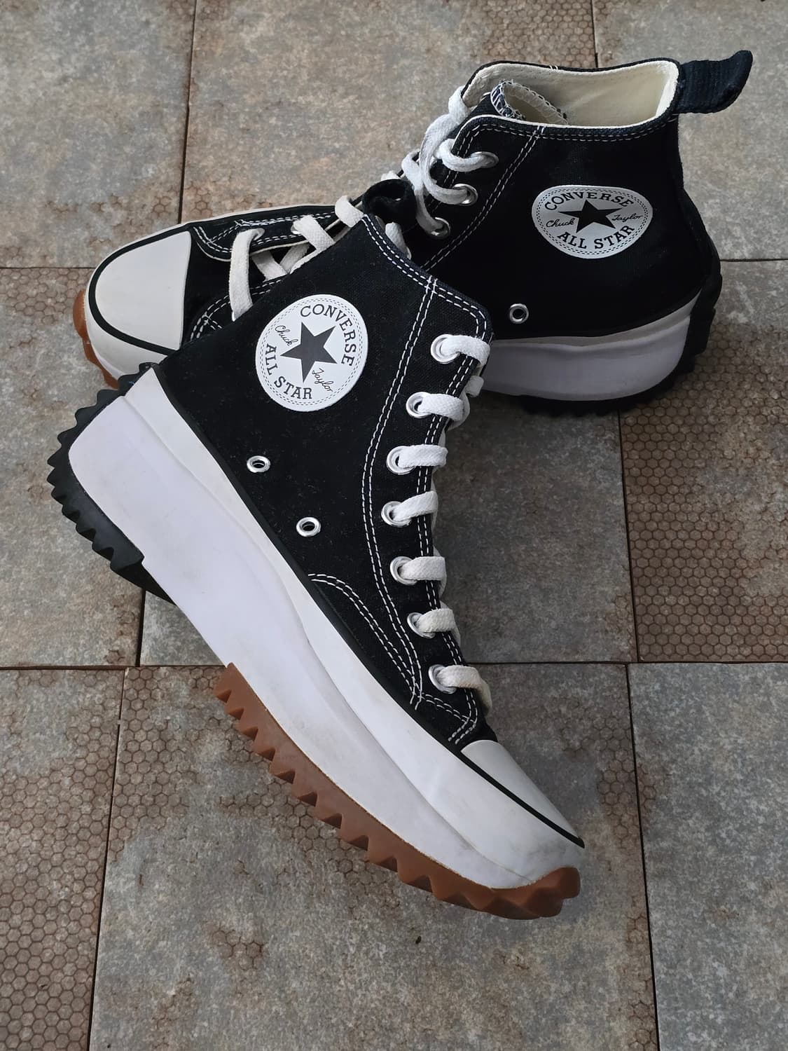 (240)컨버스 런스타 하이크 하이 검흰 상품이미지4