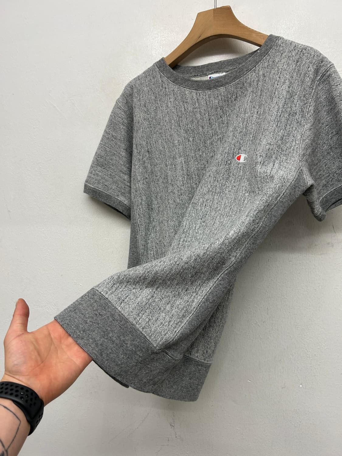 챔피온 리버스위브 회색 반팔 맨투맨 티셔츠 상품이미지4