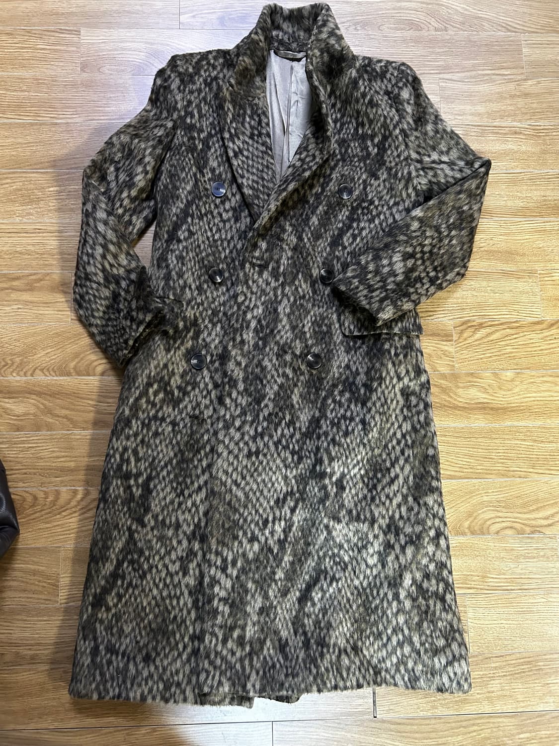 앤아더스토리즈 호피 이태리 코트 상품이미지4