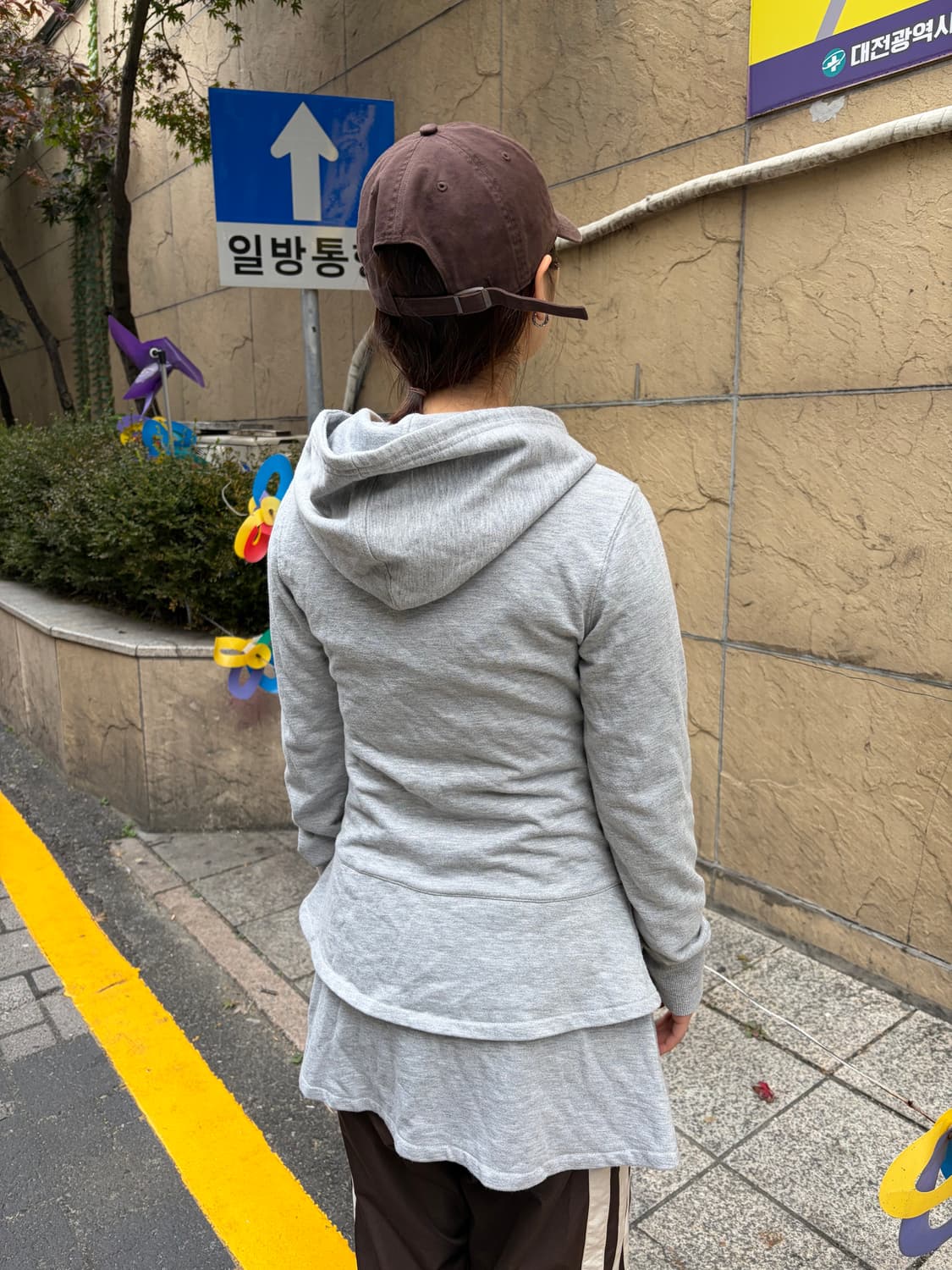 Play boy 로고 자수 캉캉 레이어드 롱후드집업 상품이미지3