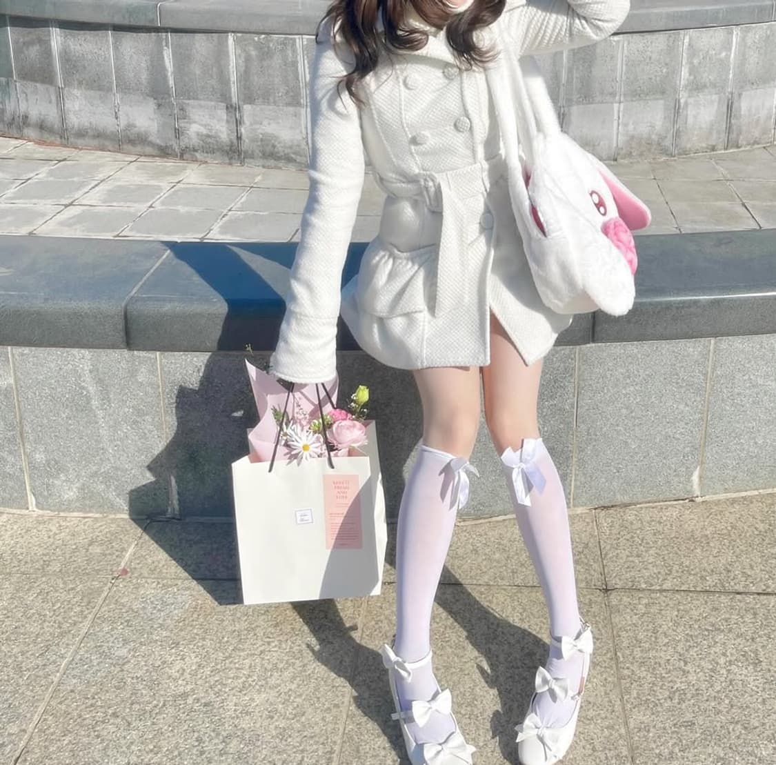 트랄라라 화이트 코트 상품이미지3