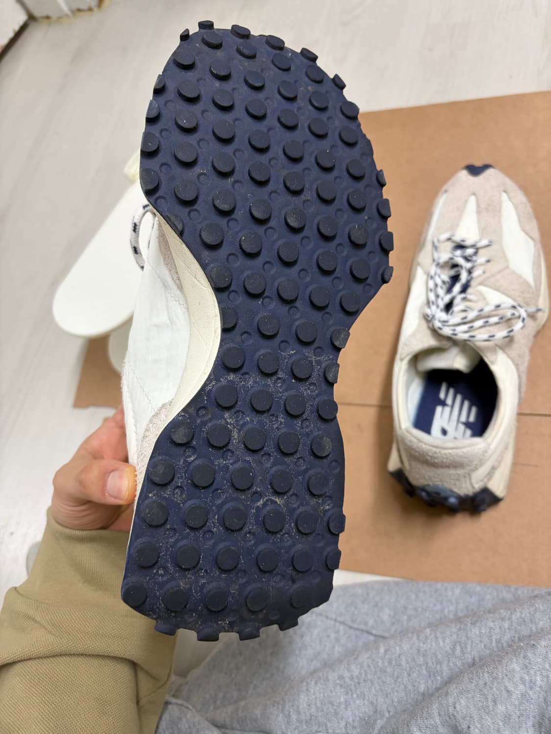 뉴발란스 327 그레이 네이비 상품이미지2