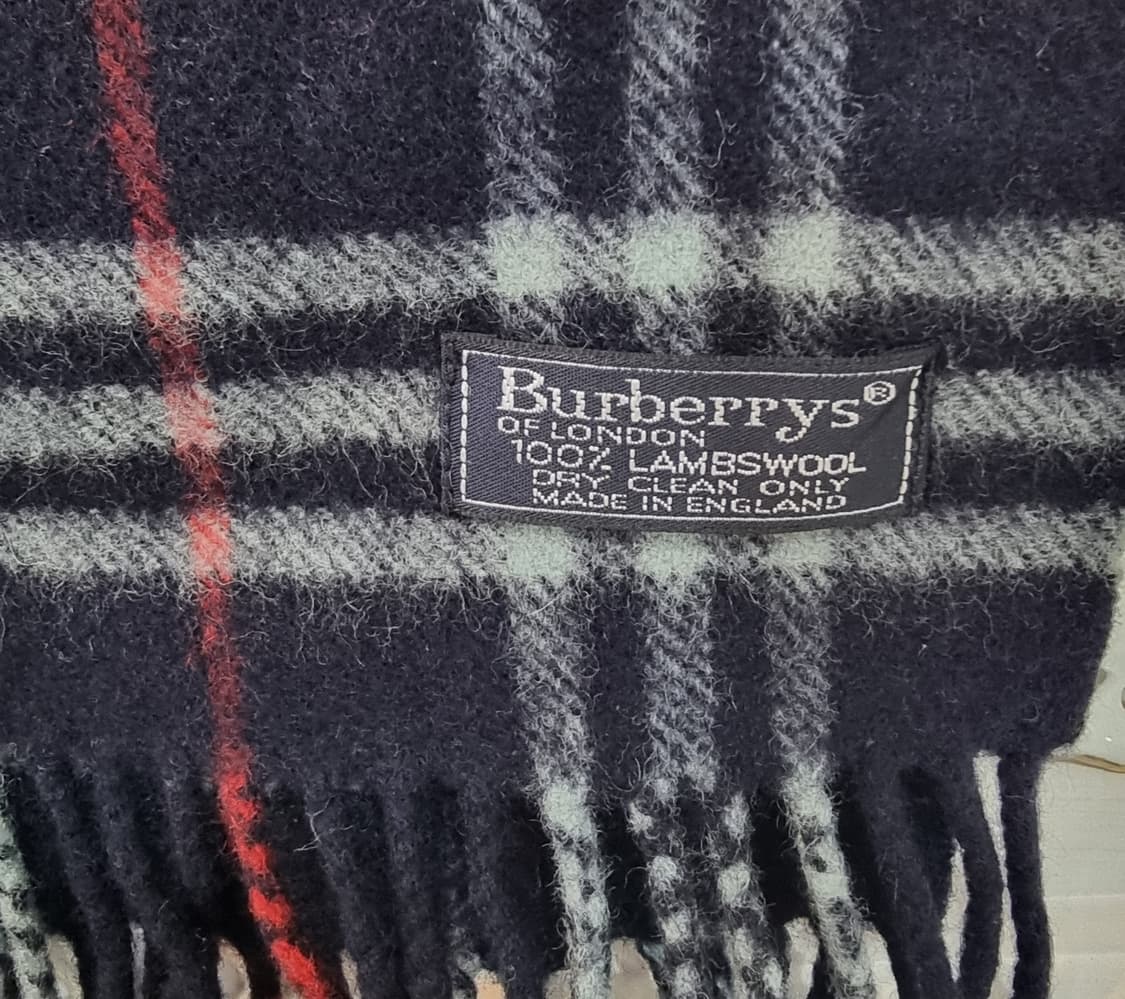 버버리(Burberry) 네이비 체크 머플러 상품이미지3