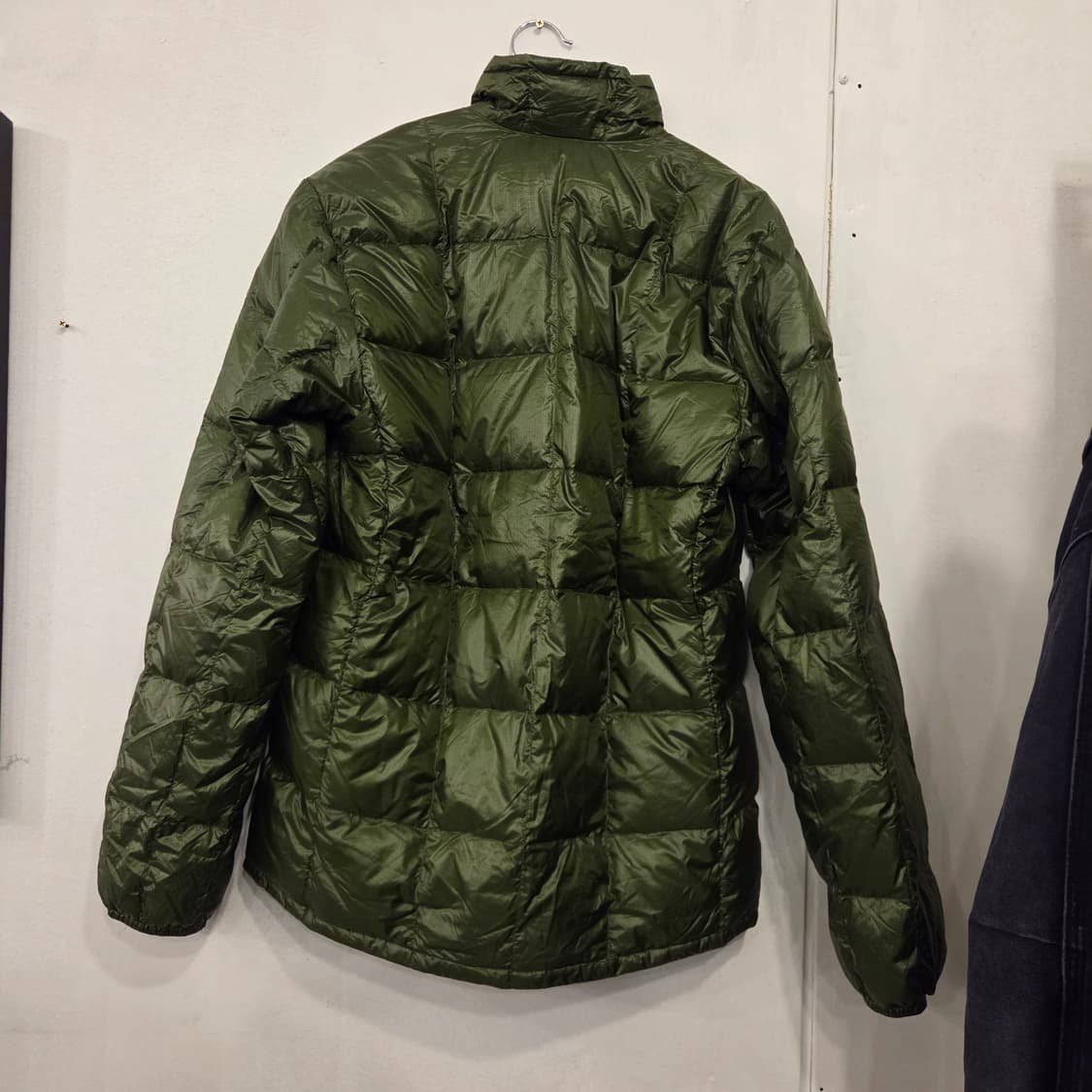 몽벨 슈페리어 다운패딩 경량패딩 m  상품이미지2