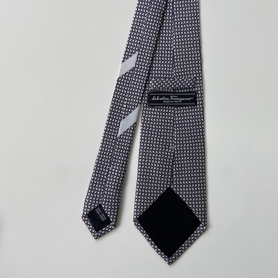 새상품급 페레가모(Ferragamo) 명품 정품 넥타이8.6cm 상품이미지3