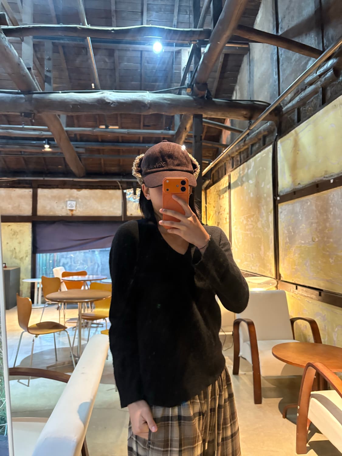 블랙 도톰 울캐시미어 브이넥니트 상품이미지4