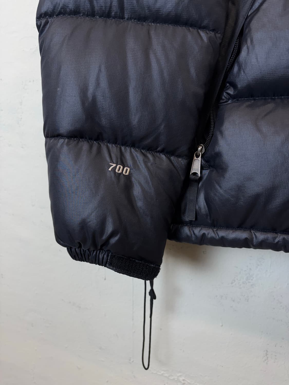 노스페이스 구형 700 눕시 패딩 블랙 상품이미지4