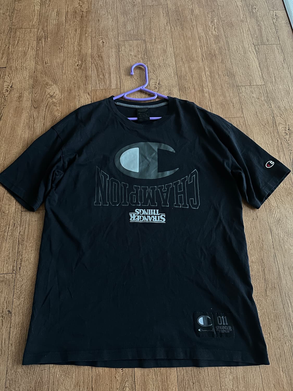 챔피온 x 기묘한이야기 반팔 티셔츠 M 상품이미지1