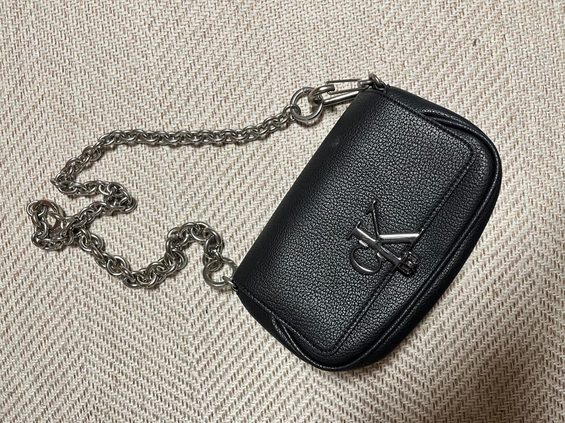 캘빈클라인 체인 숄더백 블랙 가죽 ck 상품이미지1