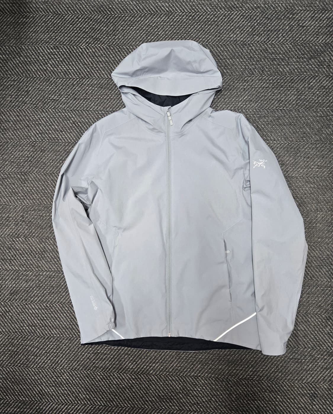 아크테릭스 ARCTERYX 솔라노 후디 상품이미지2