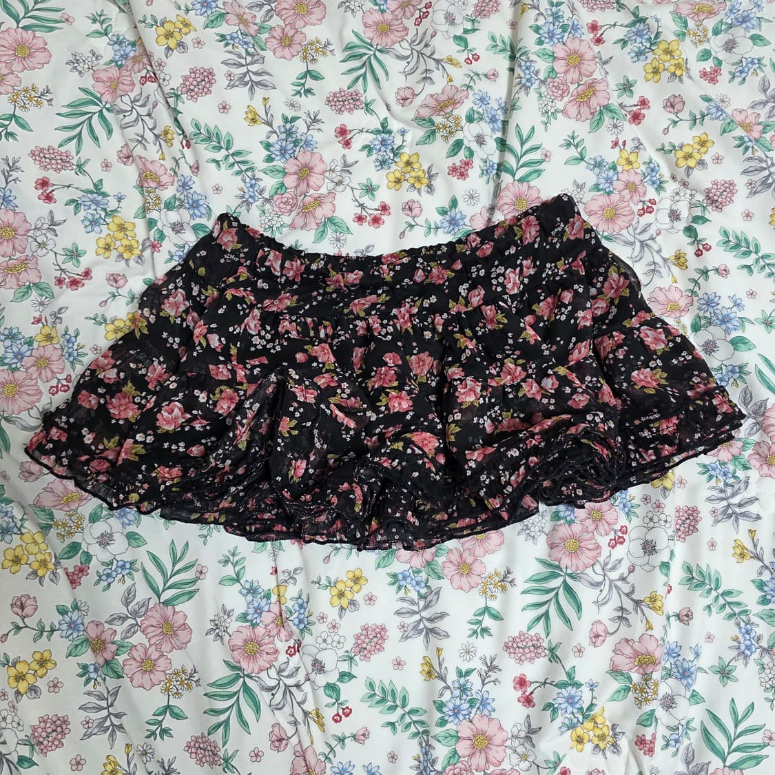 일본빈티지)블랙로즈 플로럴 큐롯st 오네히메갸루 엑팜리즈깔 프릴캉캉스커트 상품이미지3