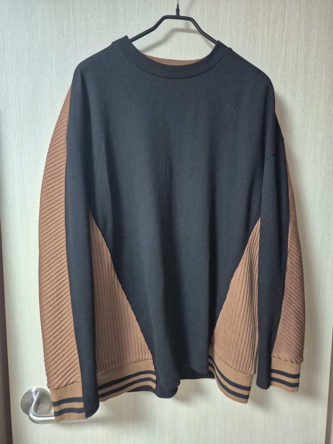 (21년) 시스템 옴므 배색 맨투맨 긴팔 니트배색 맨투맨 105 상품이미지1