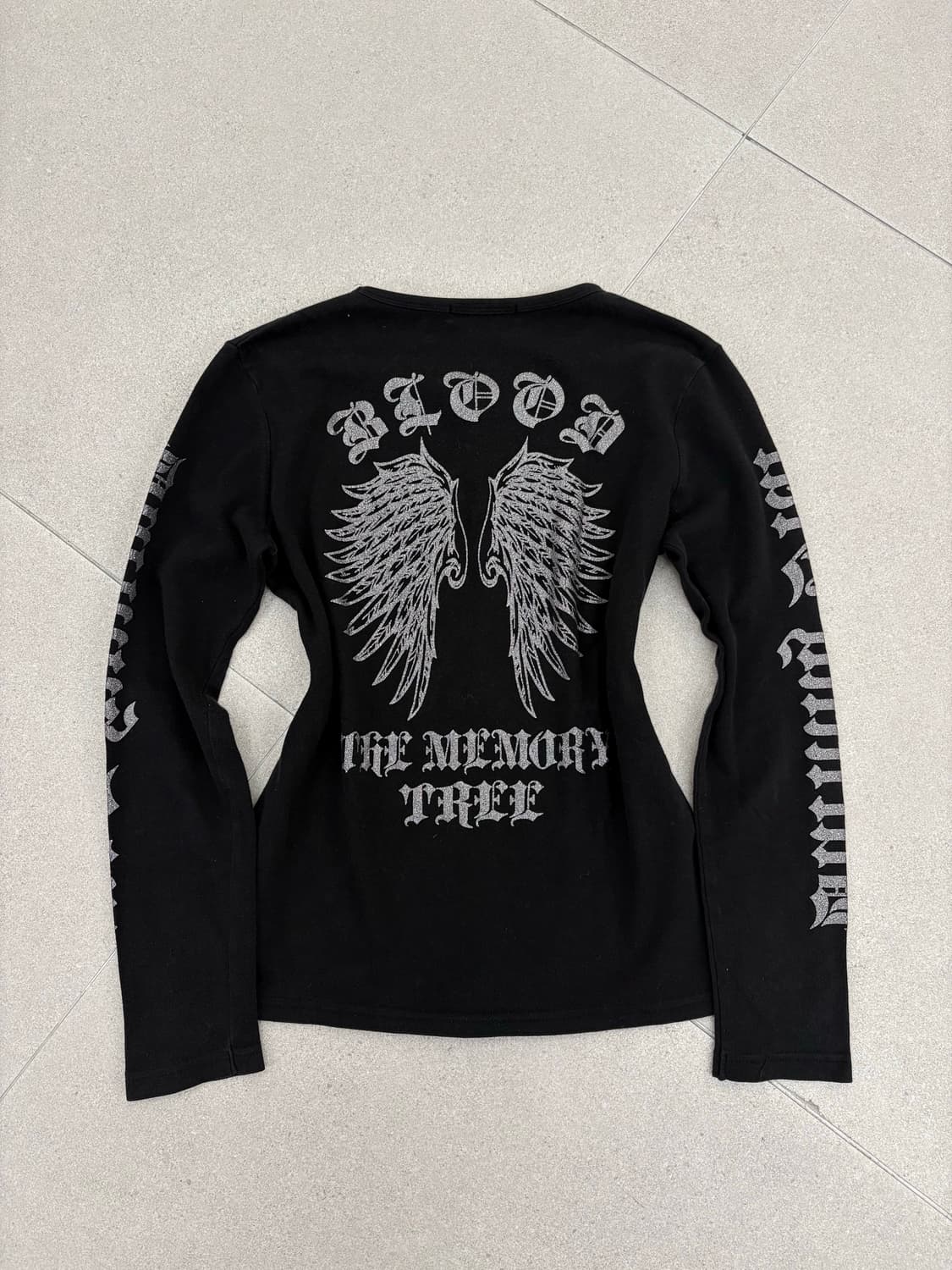 글리터 레터링 날개 롱슬리브 상품이미지1