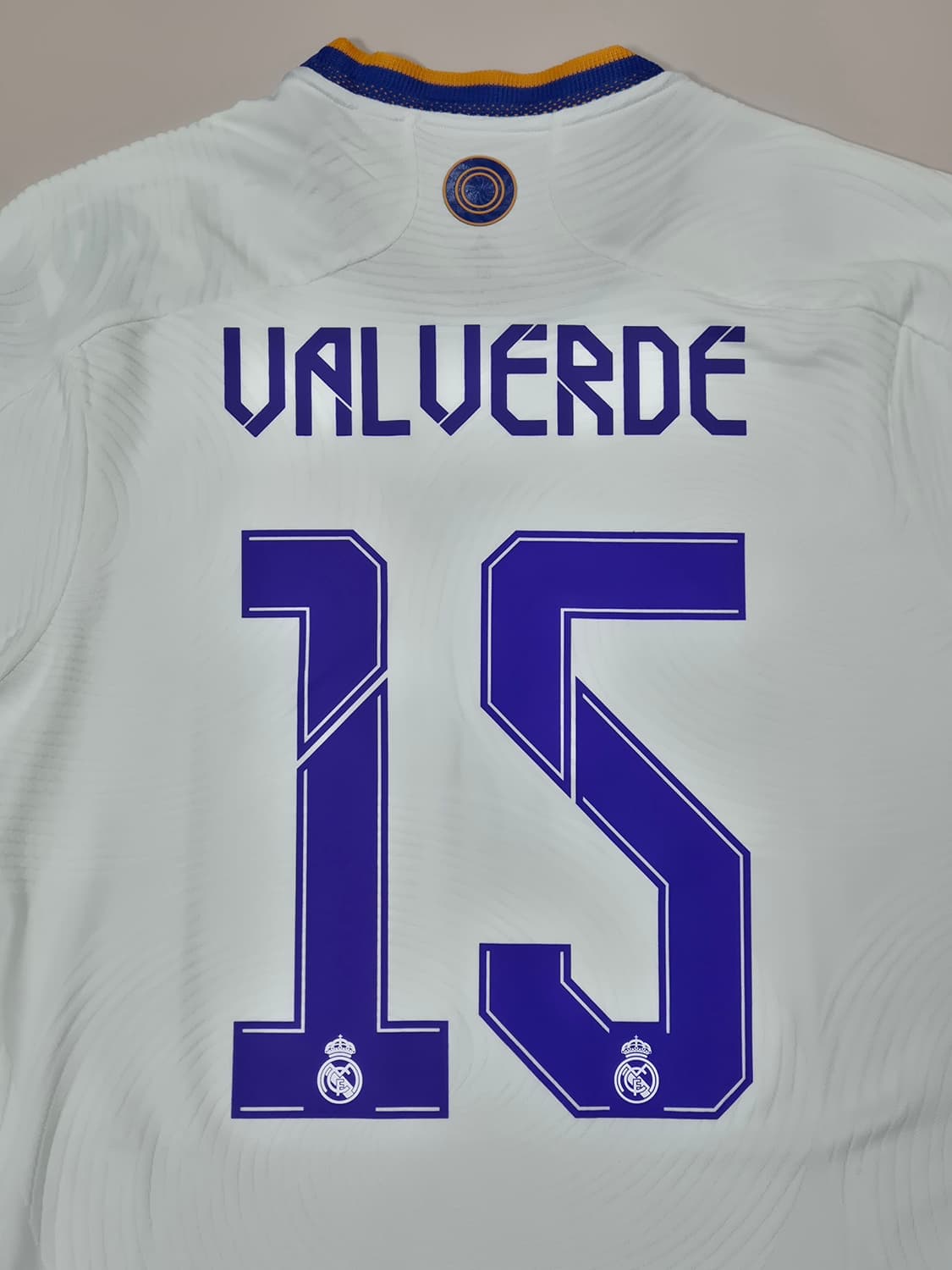 21-22 레알마드리드 홈킷 발베르데 유니폼 M사이즈 상품이미지7