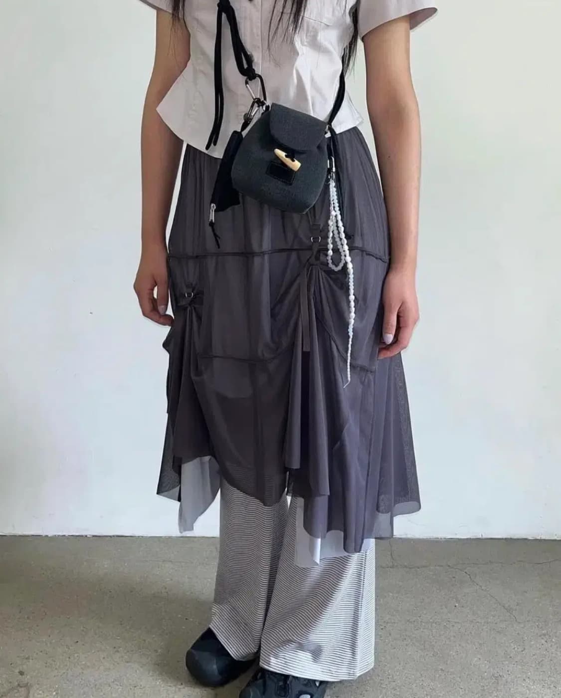 탠스댄스 레이어드 메쉬 스커트 차콜 상품이미지1