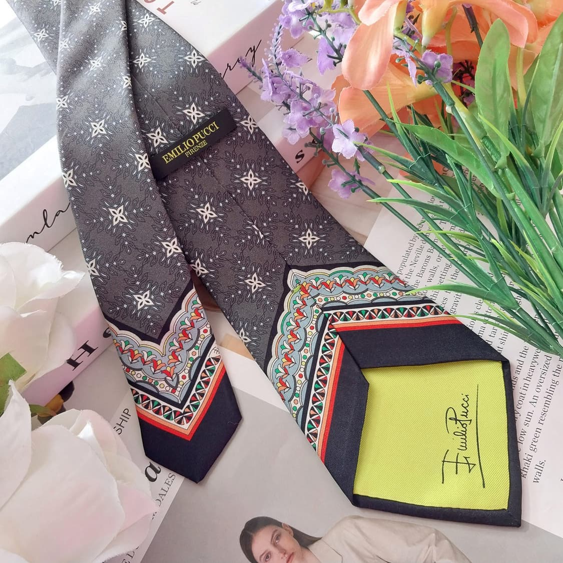 에밀리오 푸치 실크 그레이&블랙 패턴 넥타이 8.9cm A등급 K1360 상품이미지4