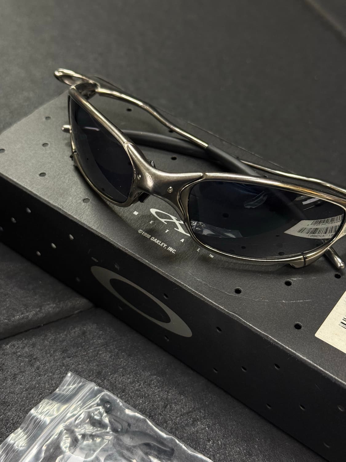 오클리 엑스메탈 줄리엣 아이자켓1.0 교환가능 상품이미지7