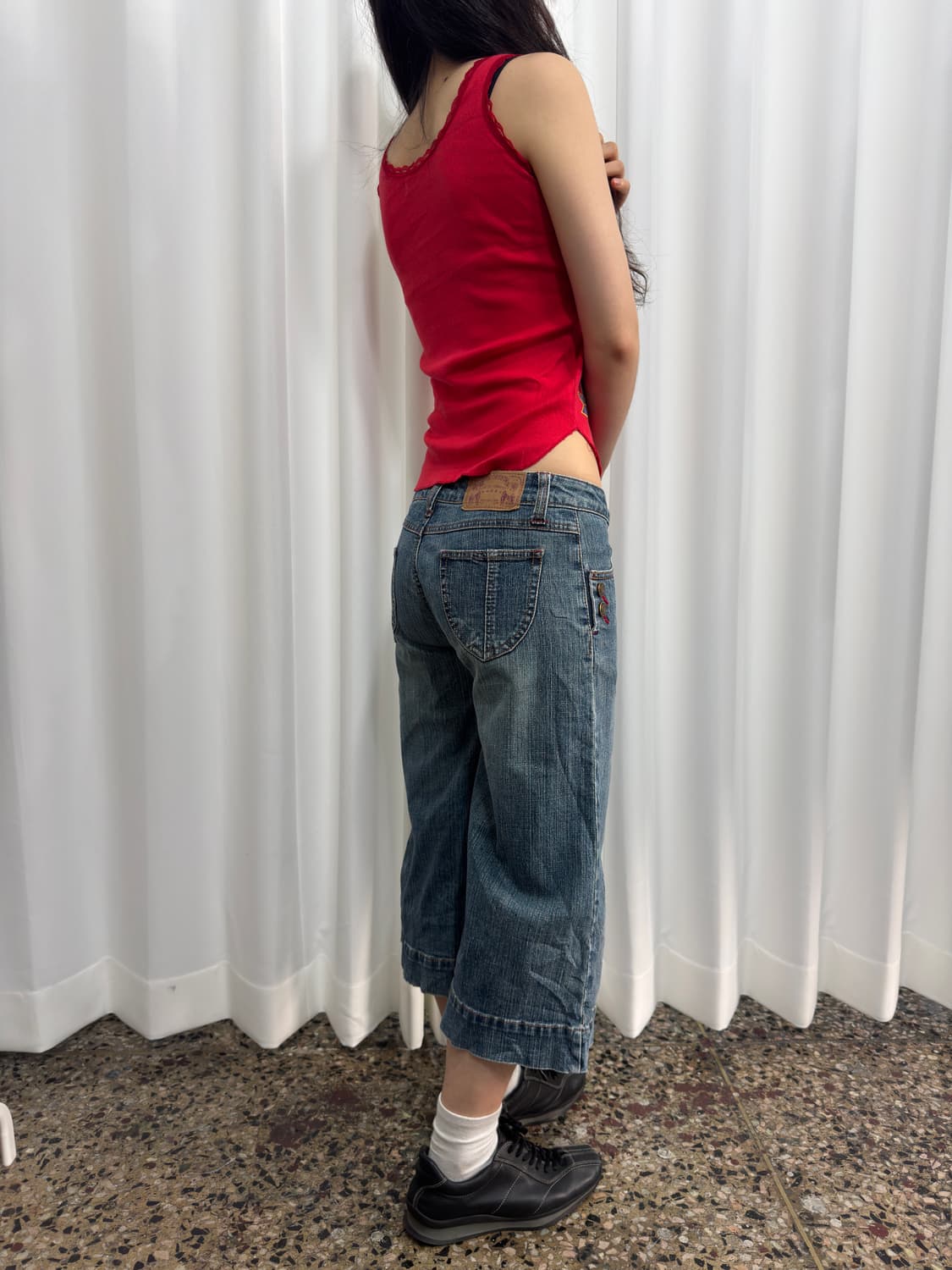 vence red printing sleeveless 상품이미지4