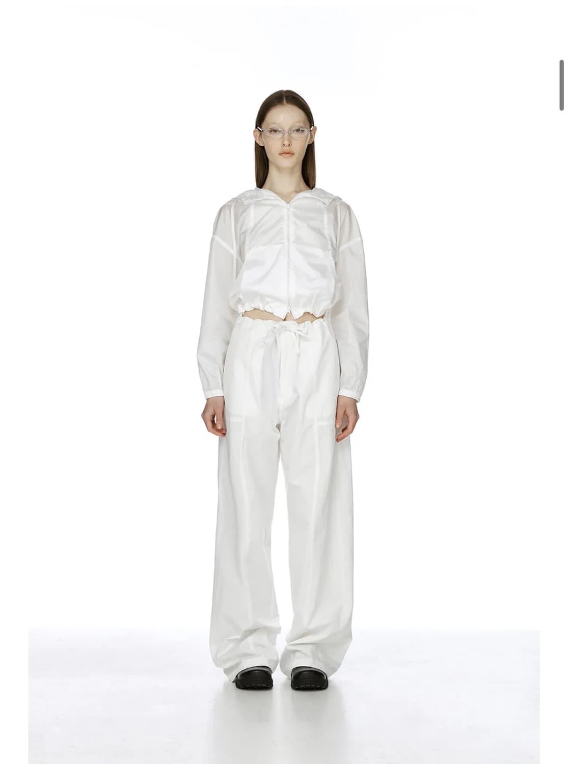 버뮬라 글로시 후드 아노락 화이트 상품이미지1