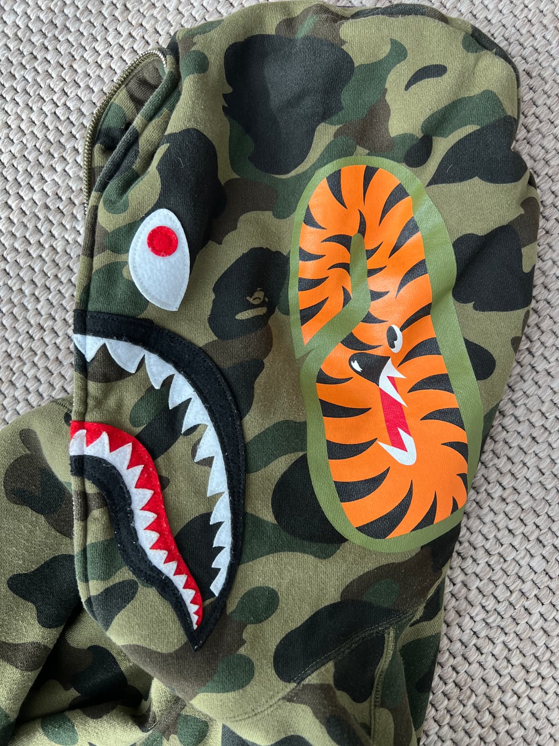 [M] 베이프 샤크 후드집업 녹계 상품이미지7