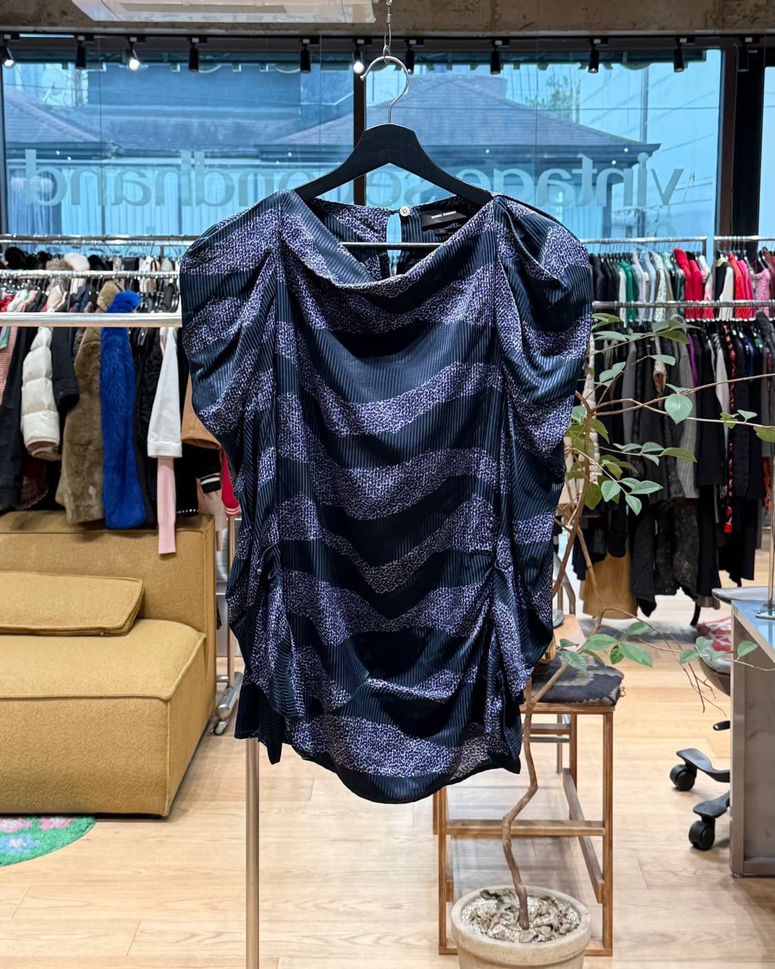 이자벨마랑 네이비 스트라이프 셔링 블라우스  상품이미지1