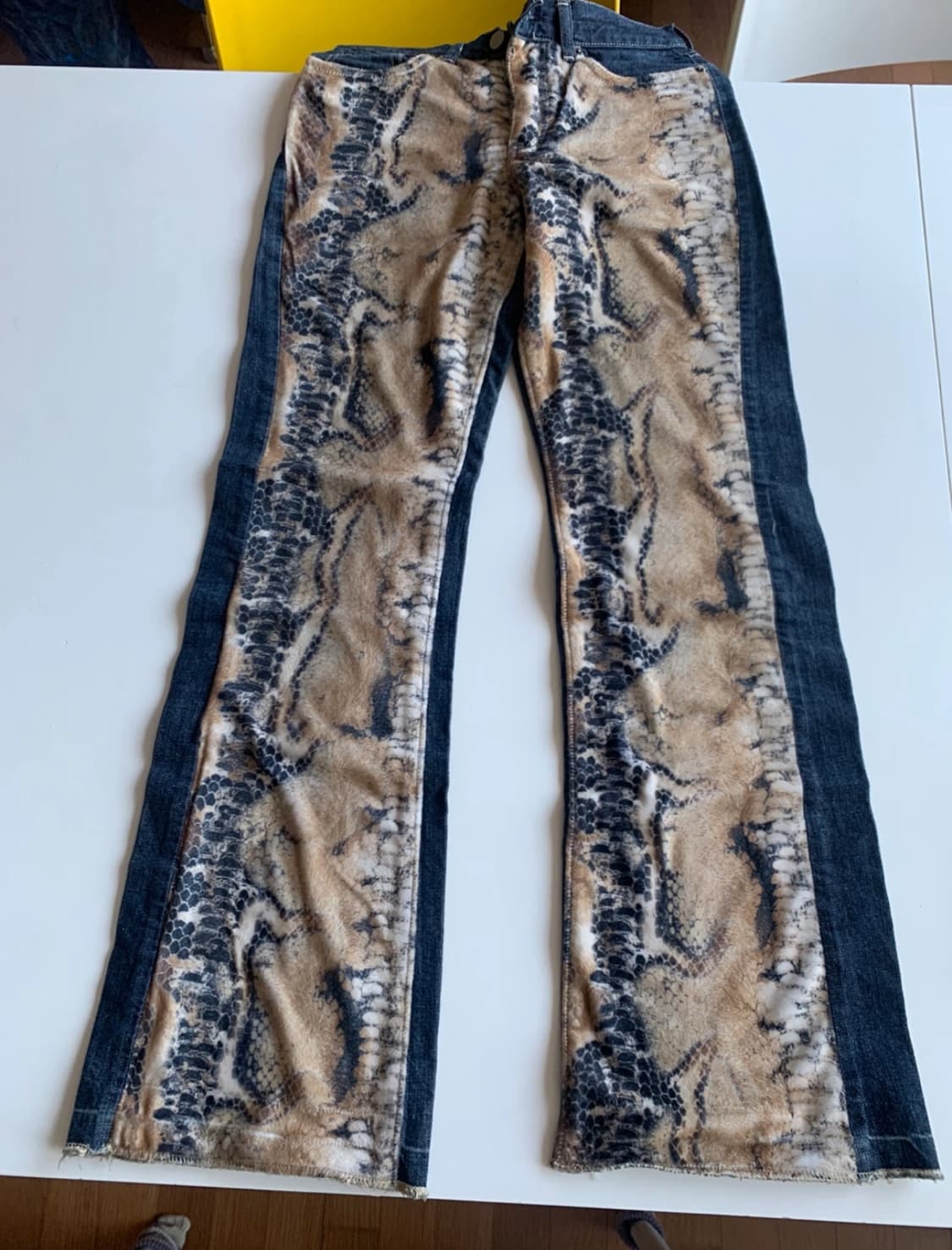 Take two custom semi wide leopard denim 상품이미지2