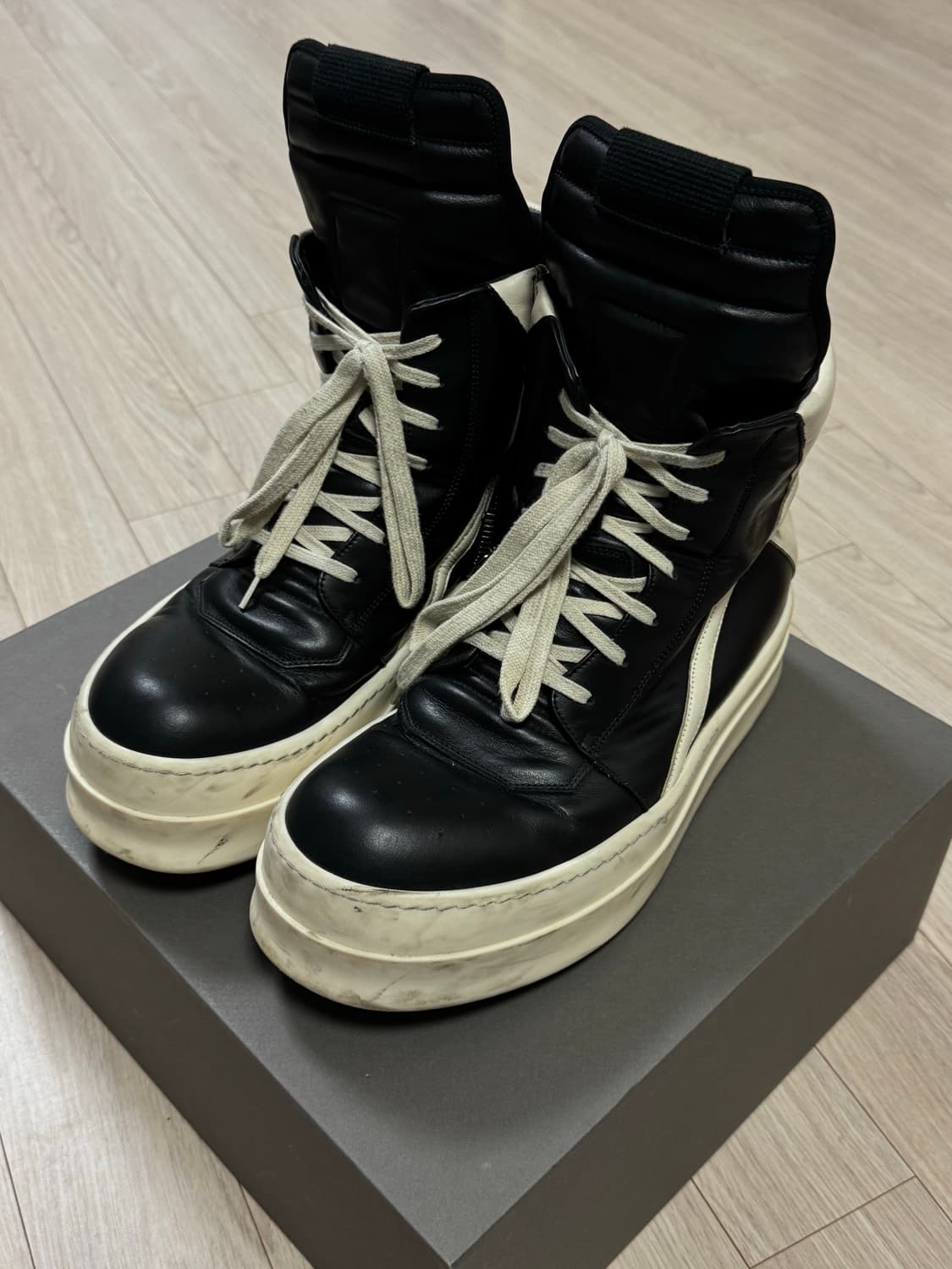 (급처)릭오웬스 메가범퍼 지오바스켓 43사이즈 상품이미지1