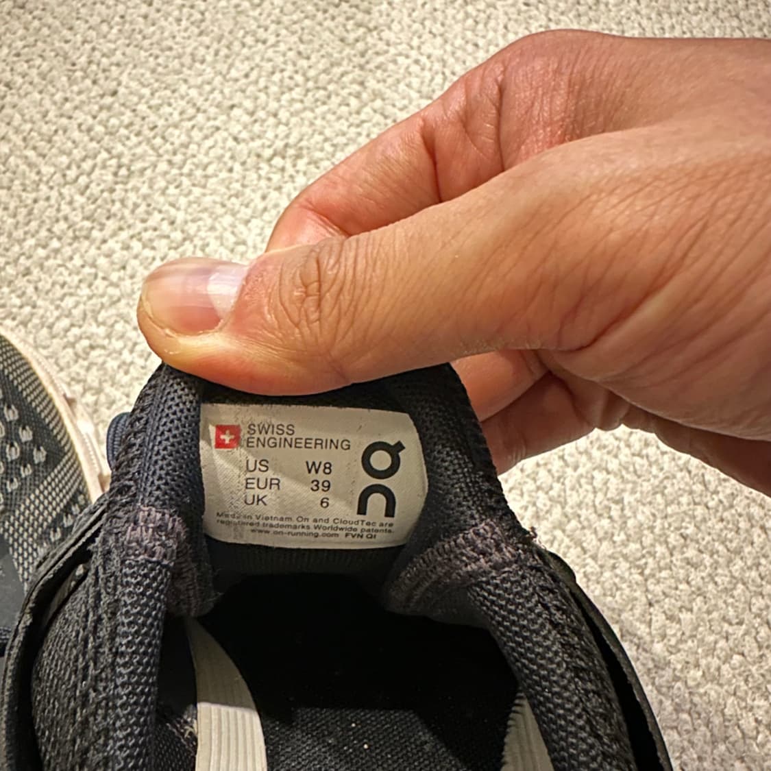 온러닝 (on running) 클라우드 스위프트 250 상품이미지6