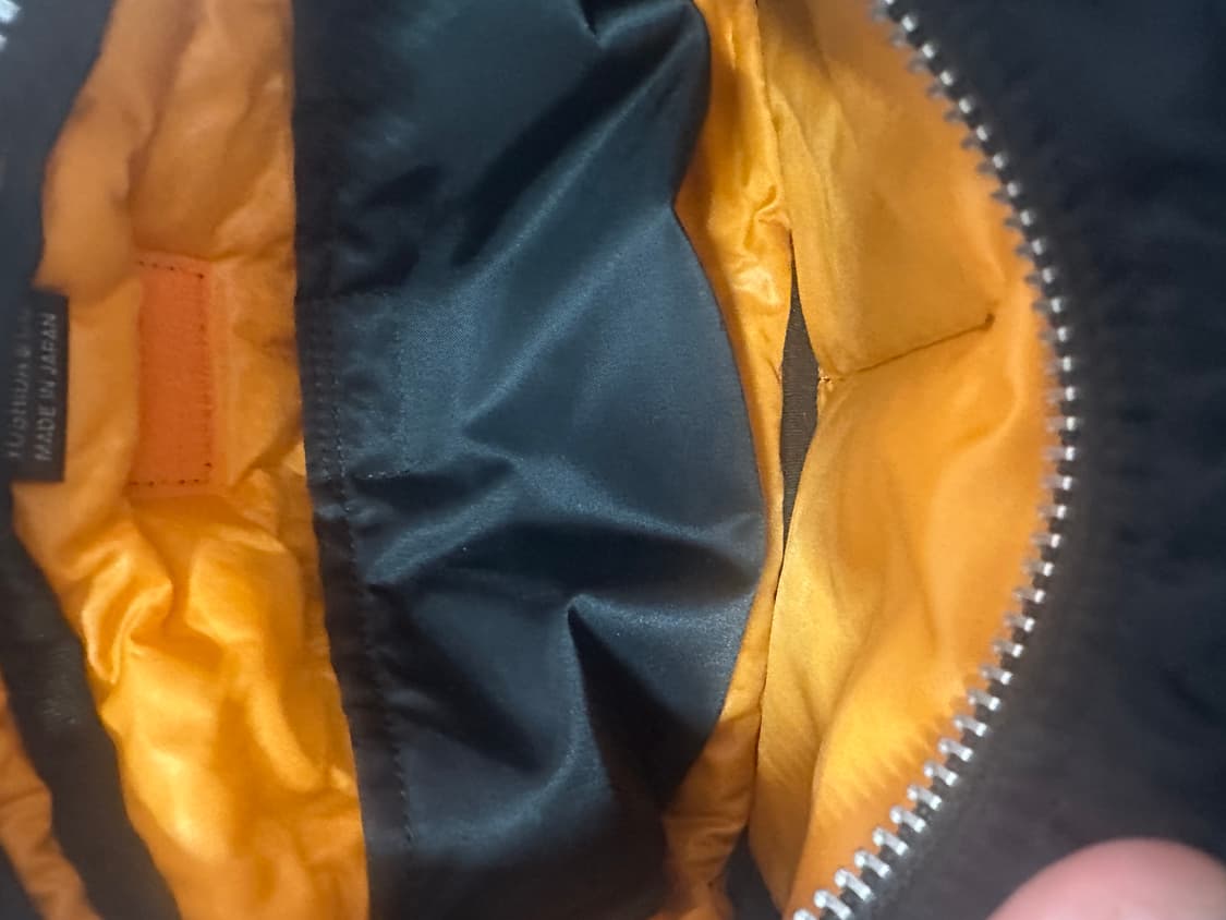 포터 탱커 숄더백 스몰 블랙 상품이미지3