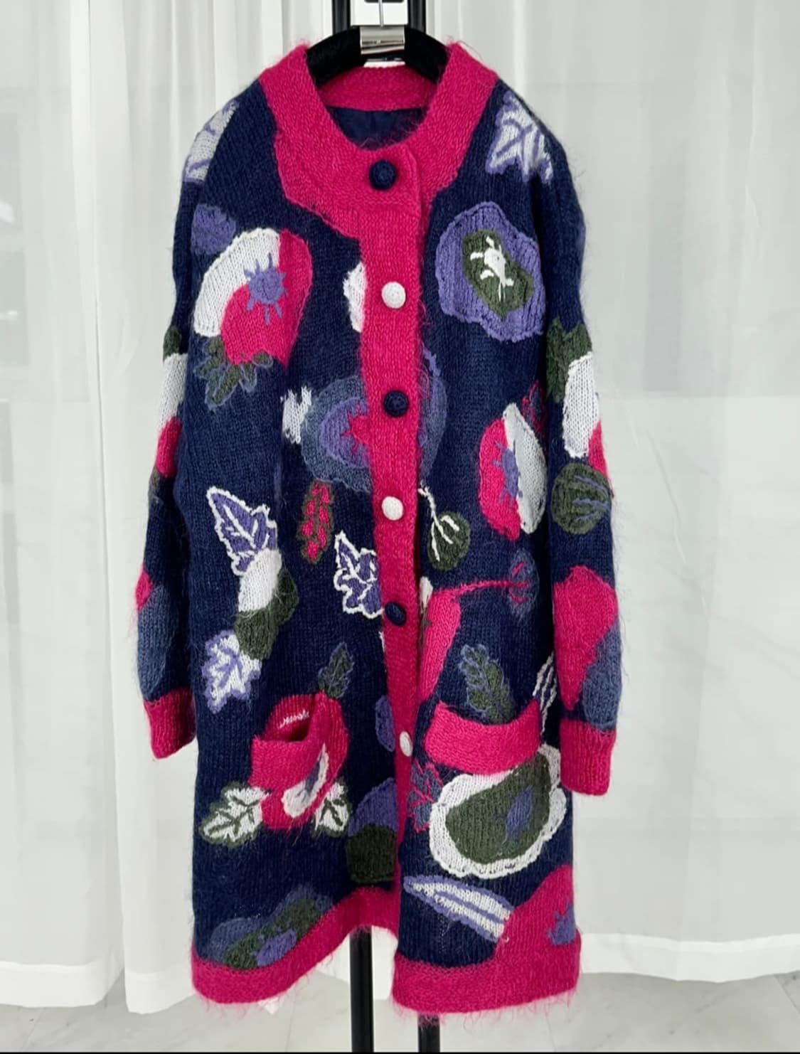 꽃 자수니트 상품이미지1