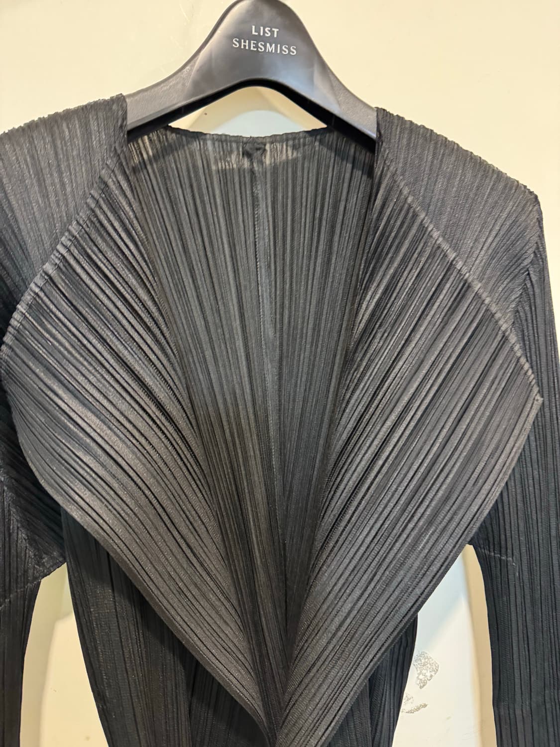 플리츠플리즈 이세이미야케 가디건 상품이미지3