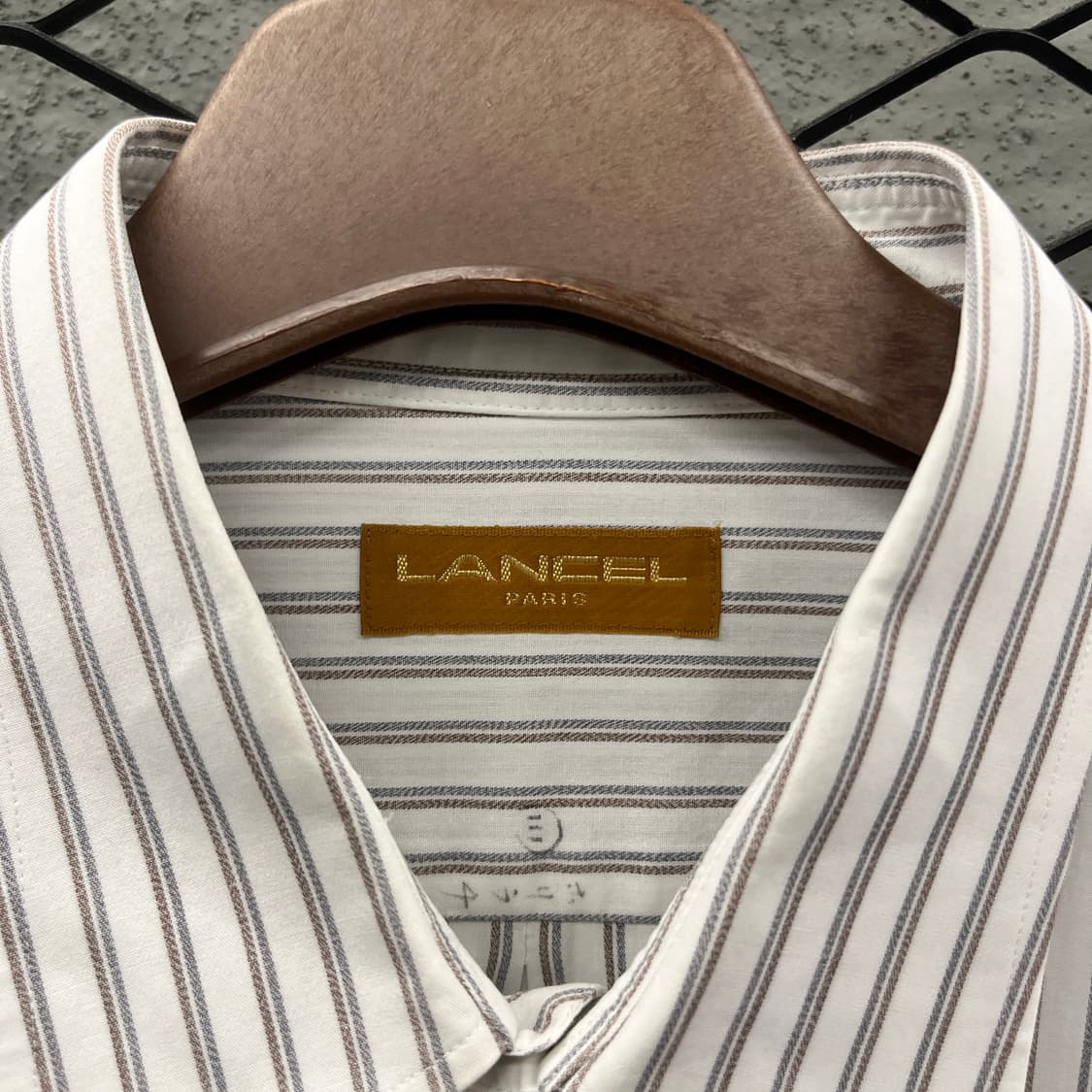 LANCEL 란셀 반팔 셔츠 아이보리 세로 스트라이프 원포켓 디테일 상품이미지6