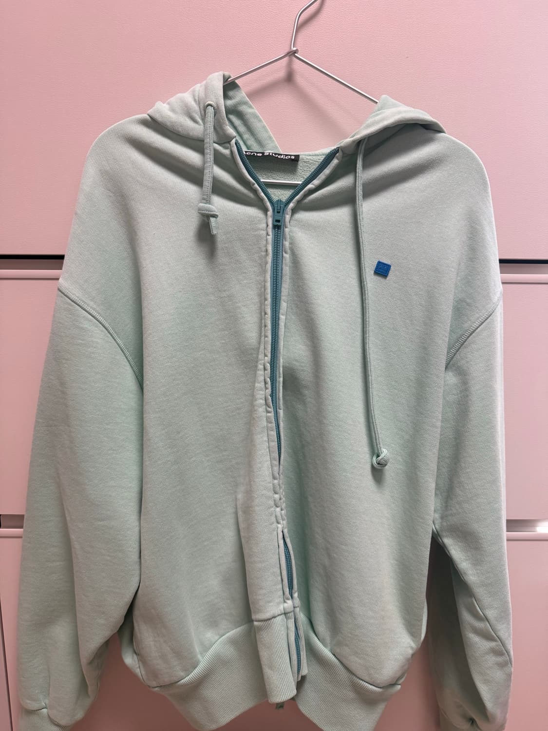 아크네 페이스 후드집업 폼 그린 상품이미지3