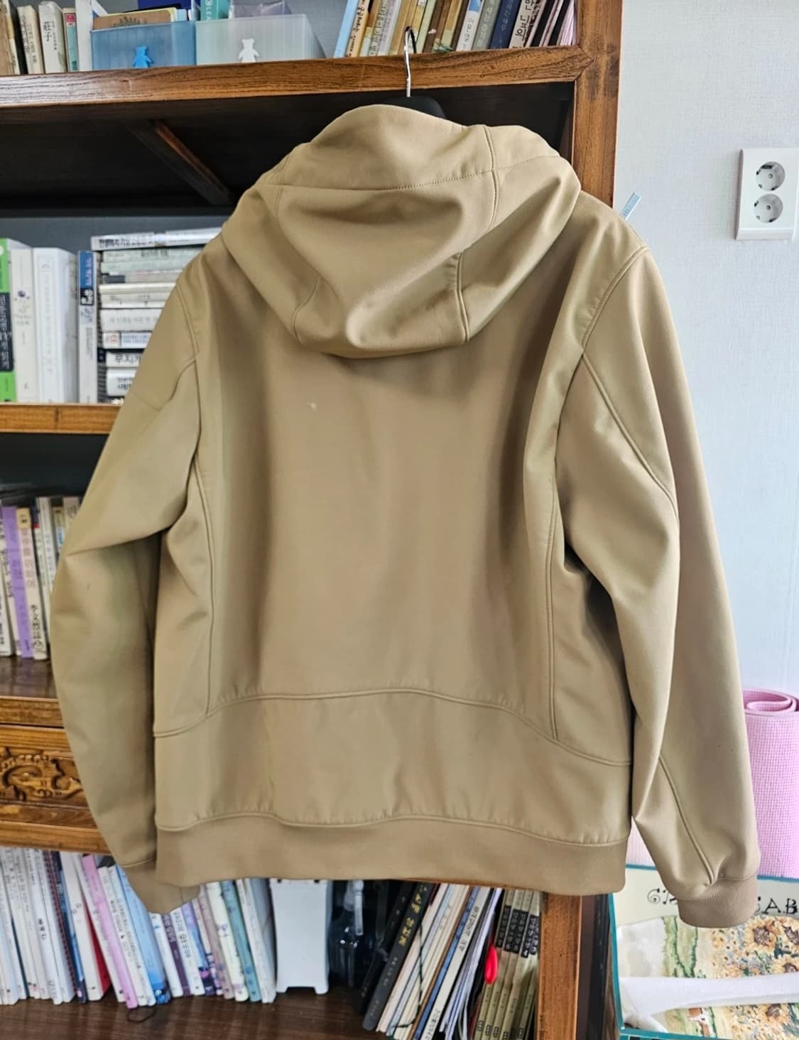 100-105사이즈)씨피컴퍼니 나일론 자켓 팔아요 cp컴퍼니 바람막이 l 상품이미지6