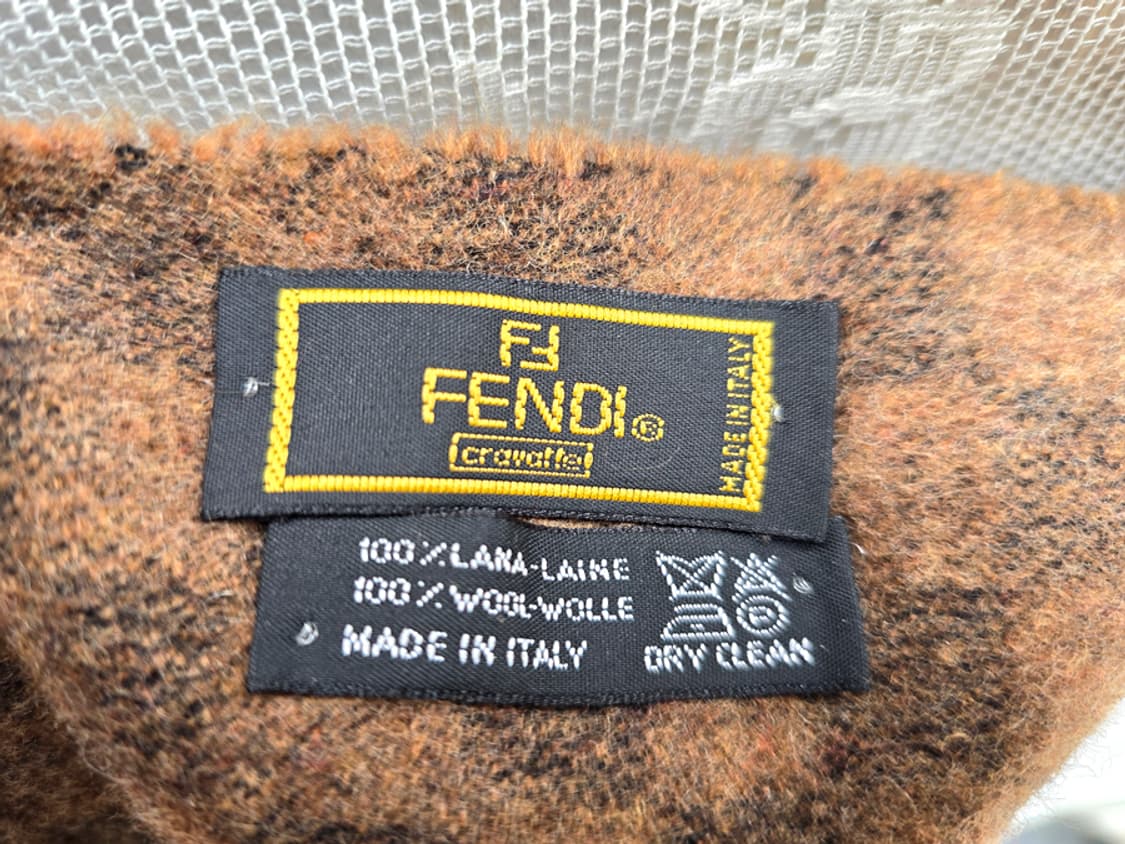 펜디 FF 로고 울 머플러 (made in italy) 상품이미지6