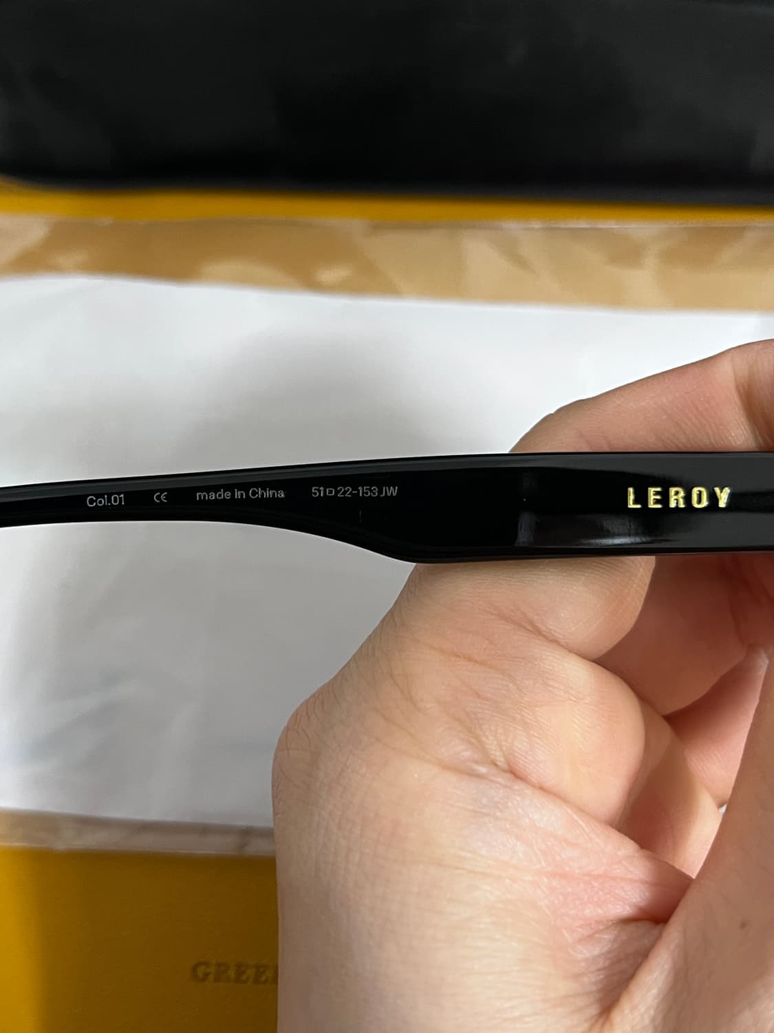 젠틀몬스터 르로이 변색렌즈 제품 싸게 팝니다. 상품이미지7