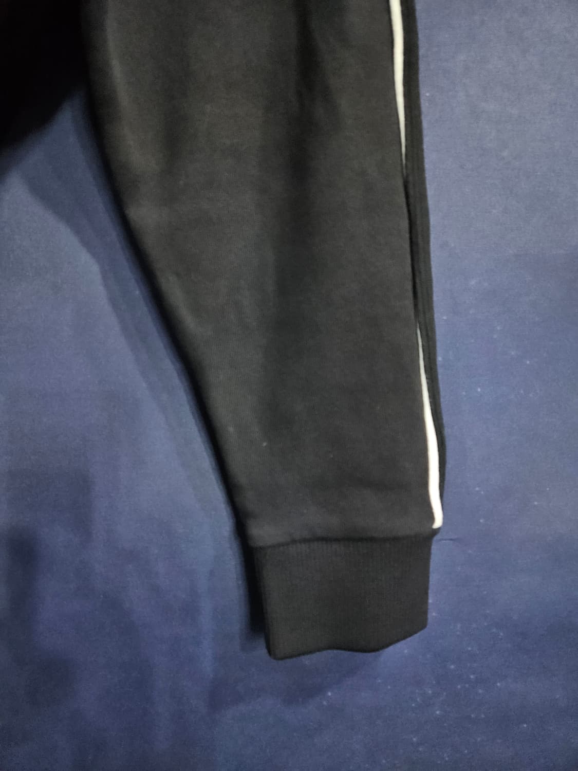 시스템옴므 블랙컬러 남성 105 맨투맨  상품이미지4